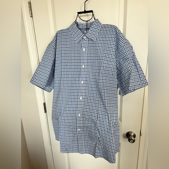 Amazon Essentials Men's Regular-Fit Short-Sleeve Poplin Shirt - Picture 9 of 16